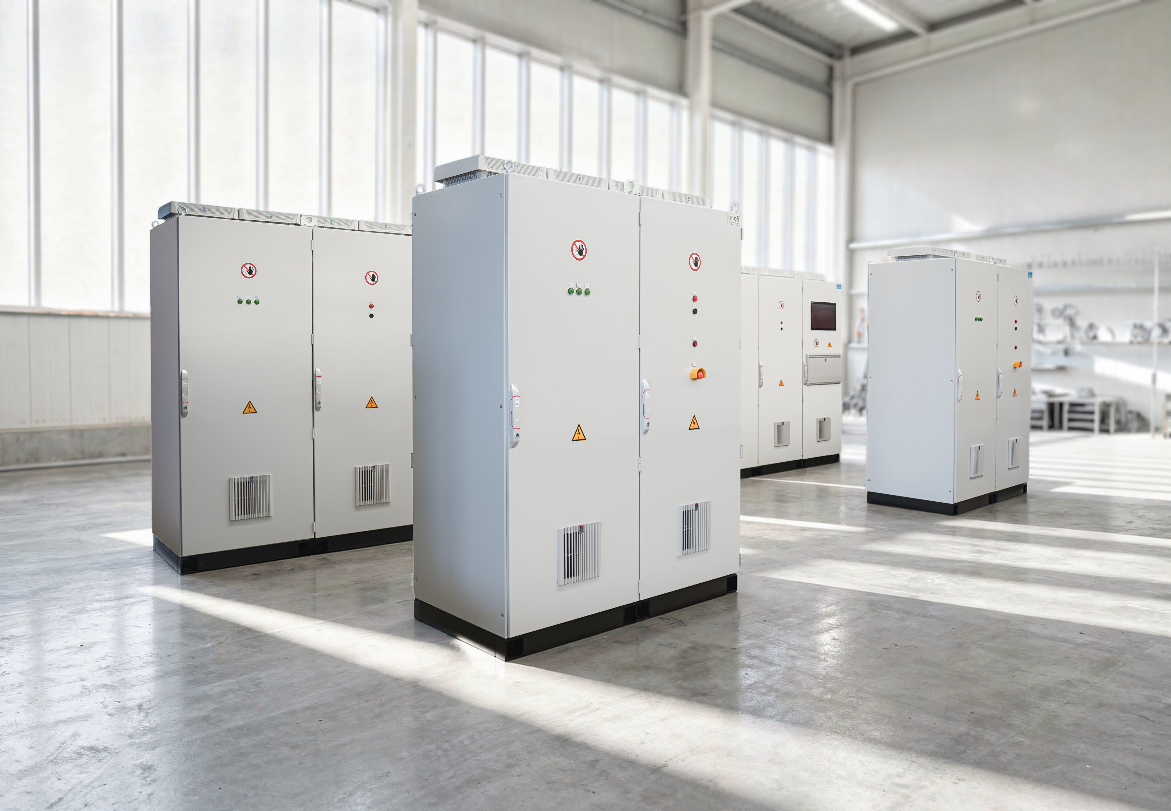 Gefertigte und final abgenommene Schaltschränke der onoff automation services gmbh.